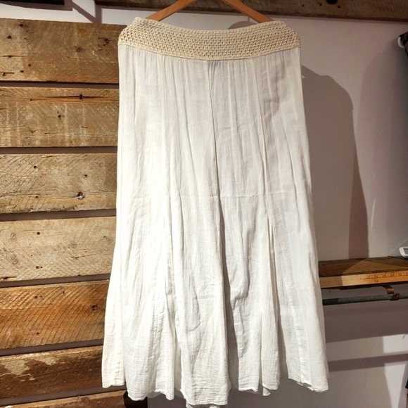 Venus 100% Cotton Elegant White Skirt - Picture 1 of 4